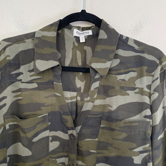 Express Portofino Shirt Womens Large Camo Button Up Sheer Roll Tab Sleeve Blouse - Picture 2 of 8